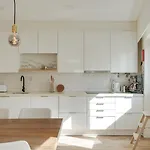 Flat W/ Balcony & Workspace By Hostwise Appartement Lisboa